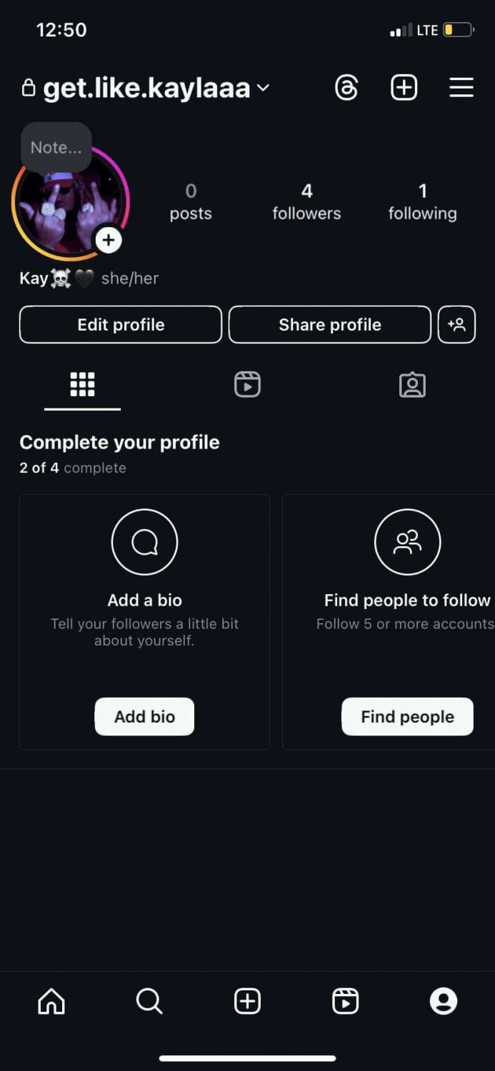 Hey every one add this account. She’s an irl. If we get her to 100 followers said shell show body