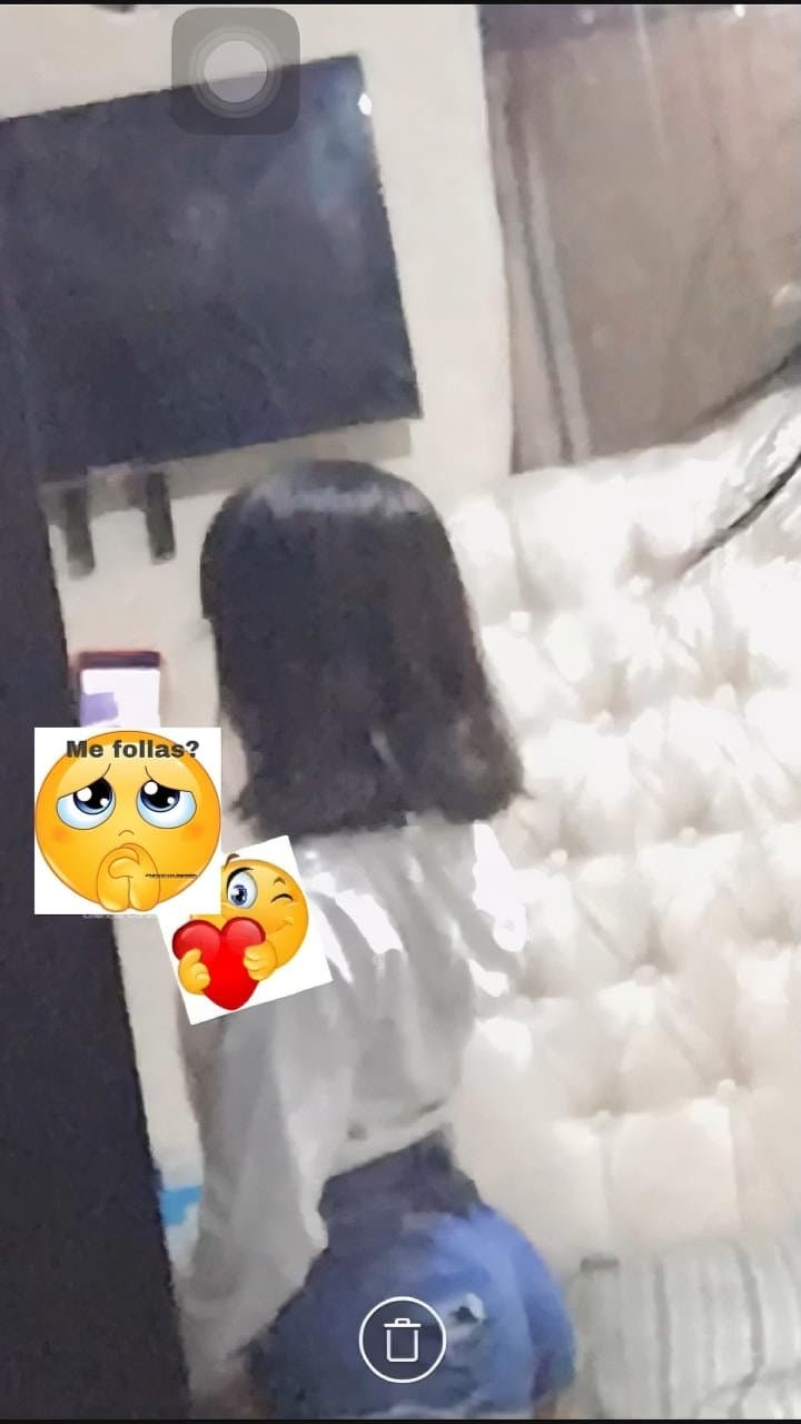 Anyi Gutierrez Niña deliciosa dediquenle pajas con lechita rico