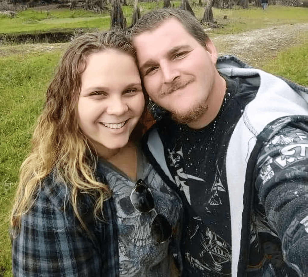 BBW Ashwee5991 Chubby Druggie Ashley Marie Downs & Eric Downs Nude Swingers of Cape Coral Florida