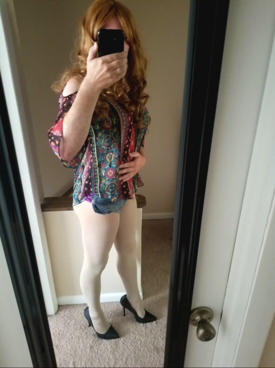 Click to view full size Chat Pic Sissy Raven