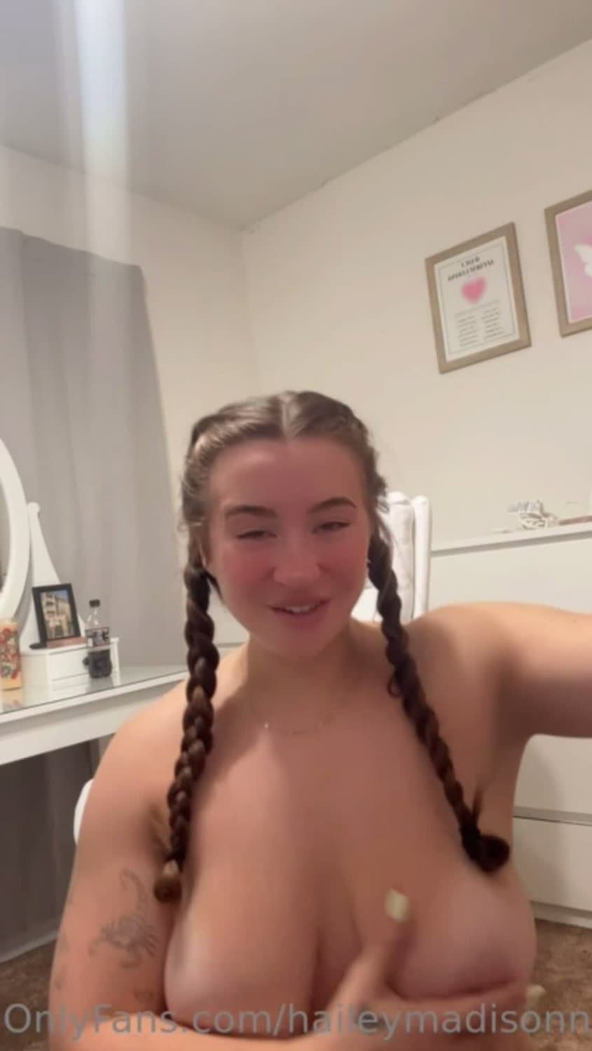 big titty slim thick curves