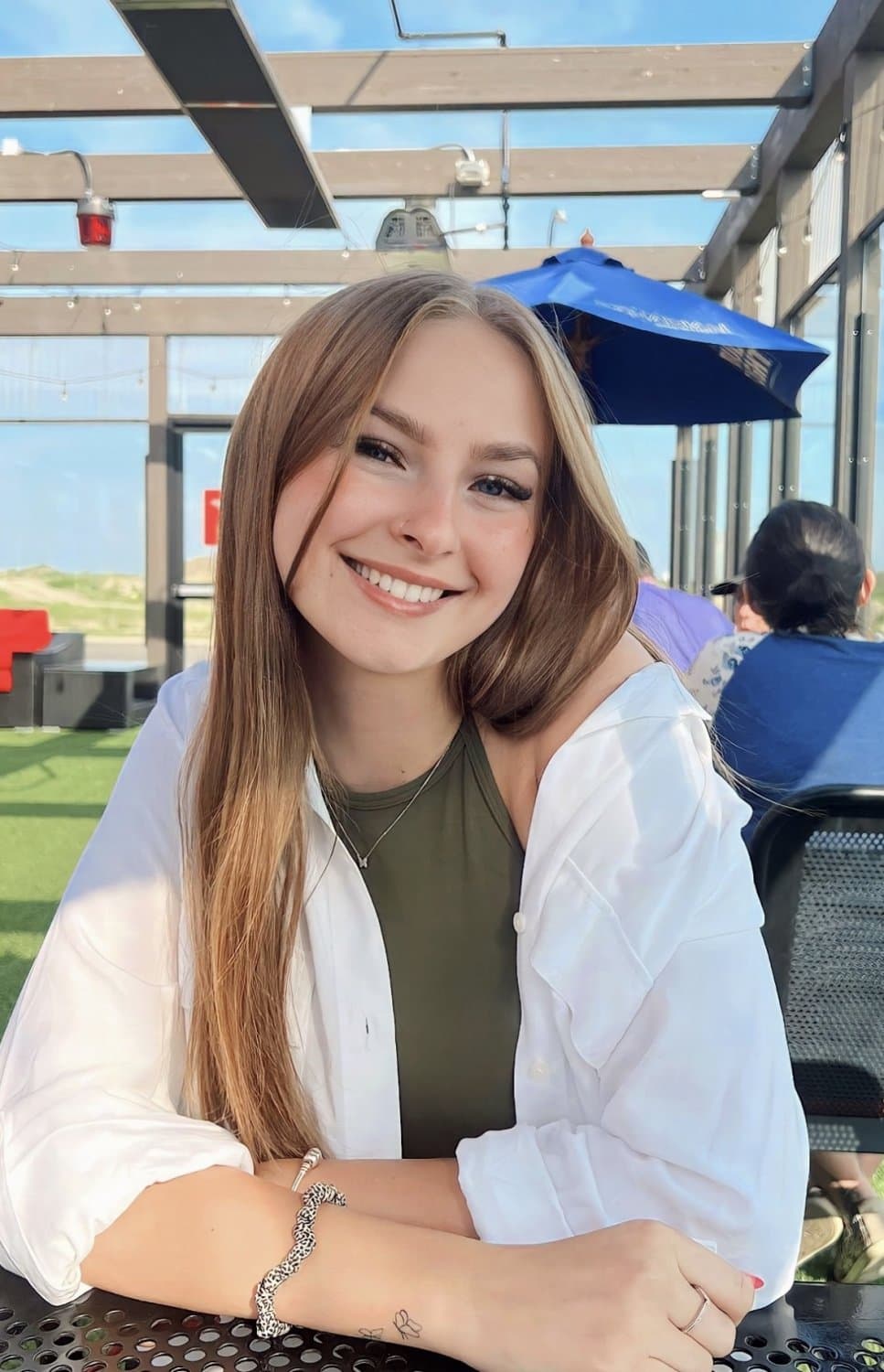 kik SyMcGx for more of Ema, Makayla, and Maizie they’re all cheaters..