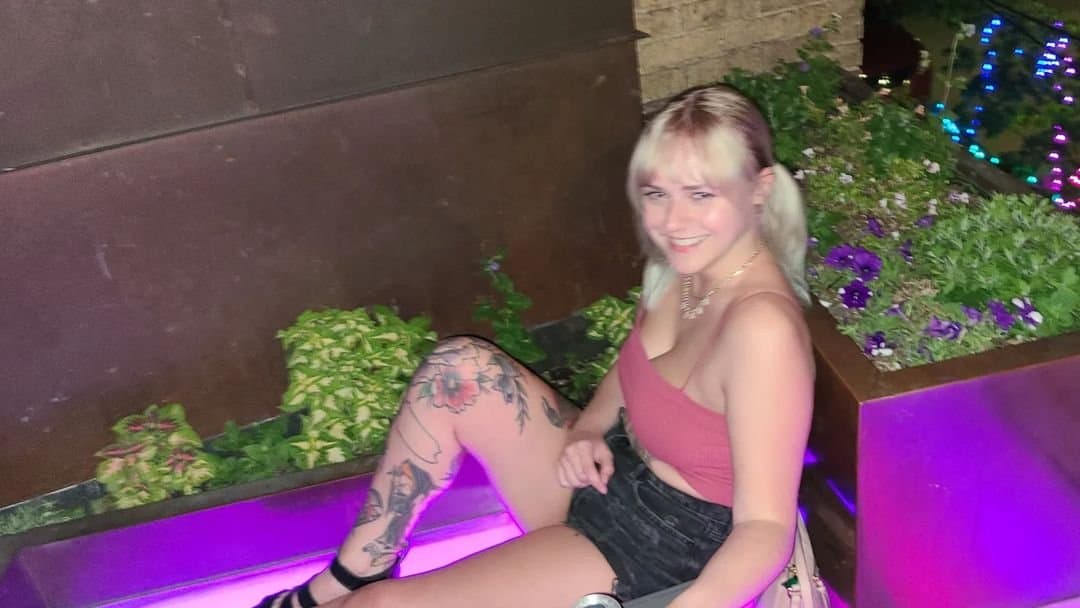 Smoking HOT Tattooed Babe wants to smoke YOUR DOOBIE!