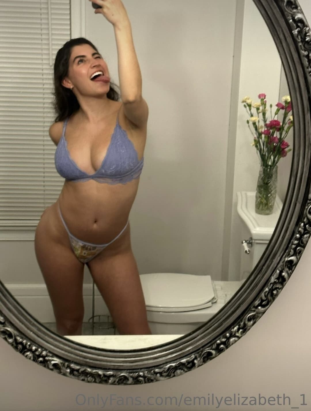 she wasn’t as successful as her whore sister because she wouldn’t get naked