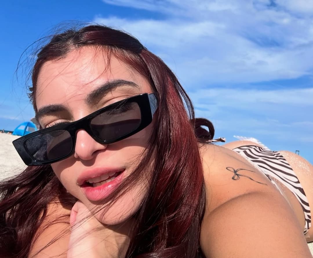 Briella, una Gordita con Lindas Teticas y Rico Culote ??