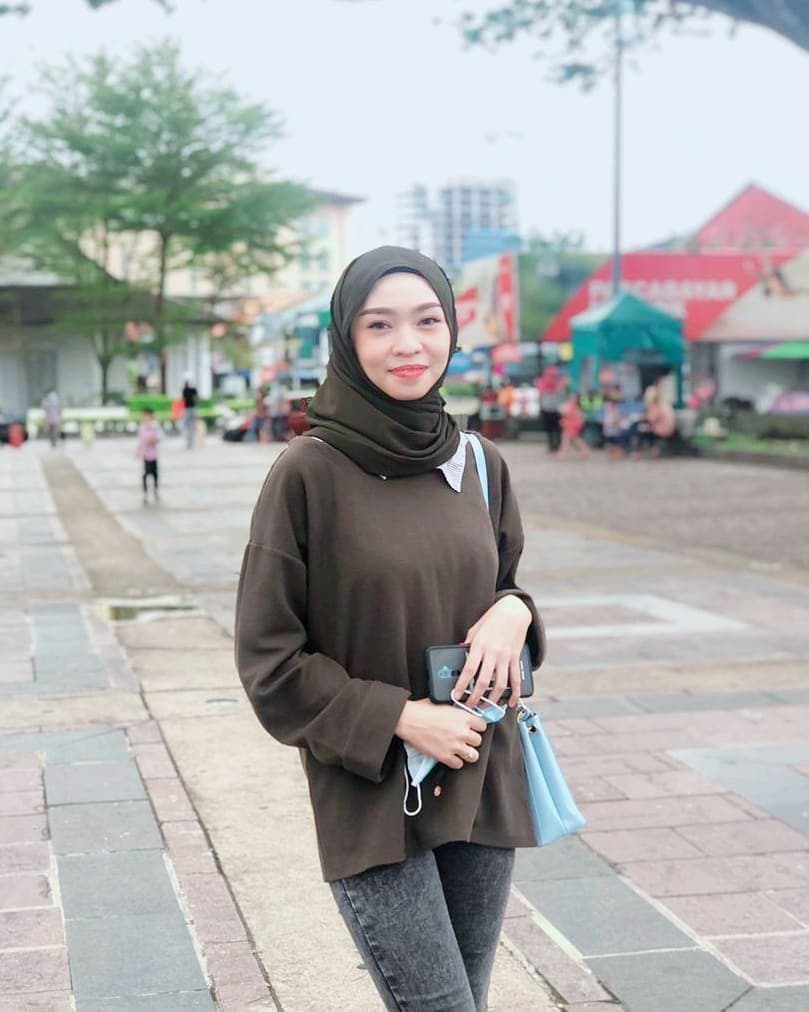 this is my friend that i already lick they pussy untill cum?