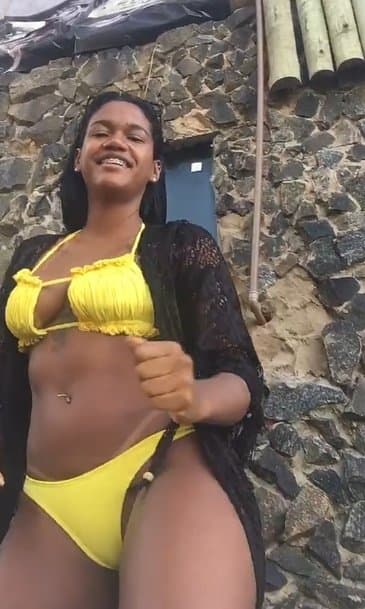 Laine Silva pretinha du bucetão
