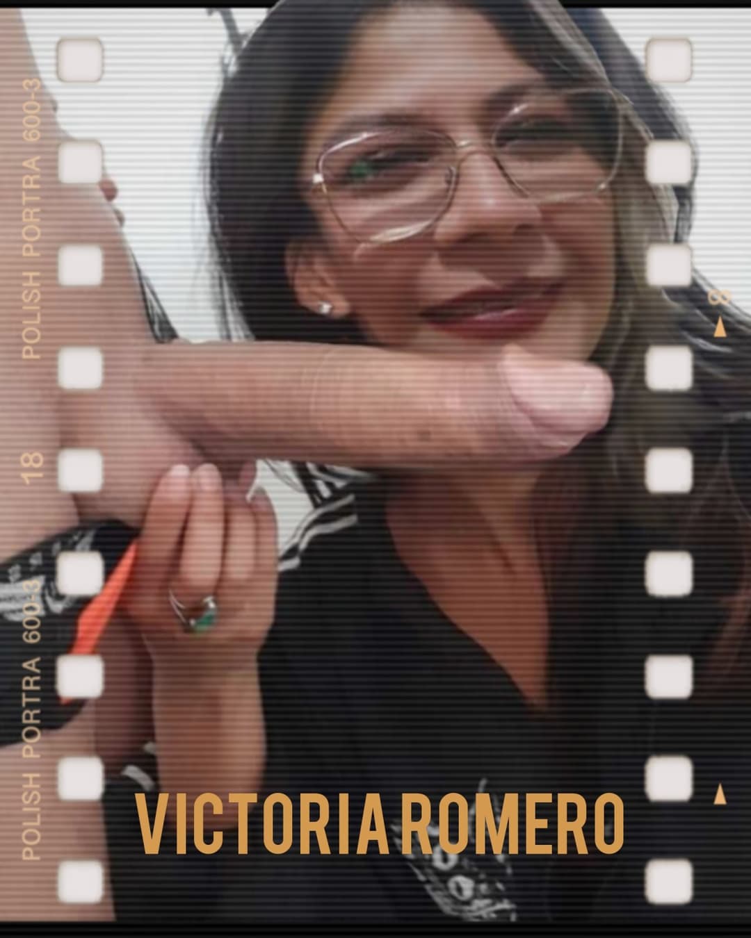 VICTORIA ROMERO UNA MILF SUPER GUAPA Y CON ENORMES TETAS PARA CHUPAR TODO EL DIA. DISFRUTEN
