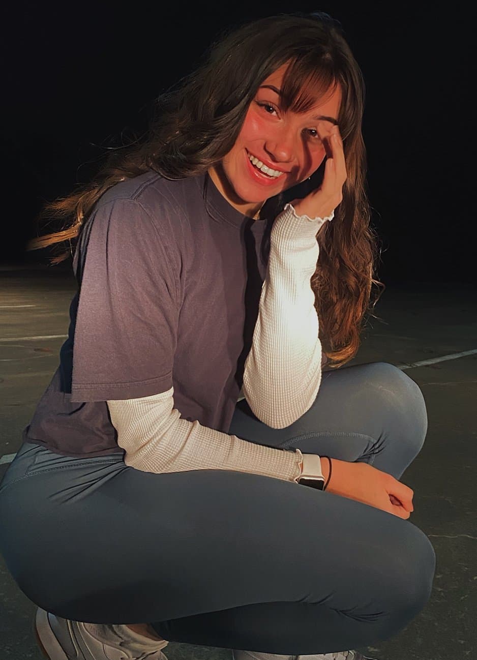 Irl brunette webslut Mikaela wants us to drain our cum to her. Comment/dm open!