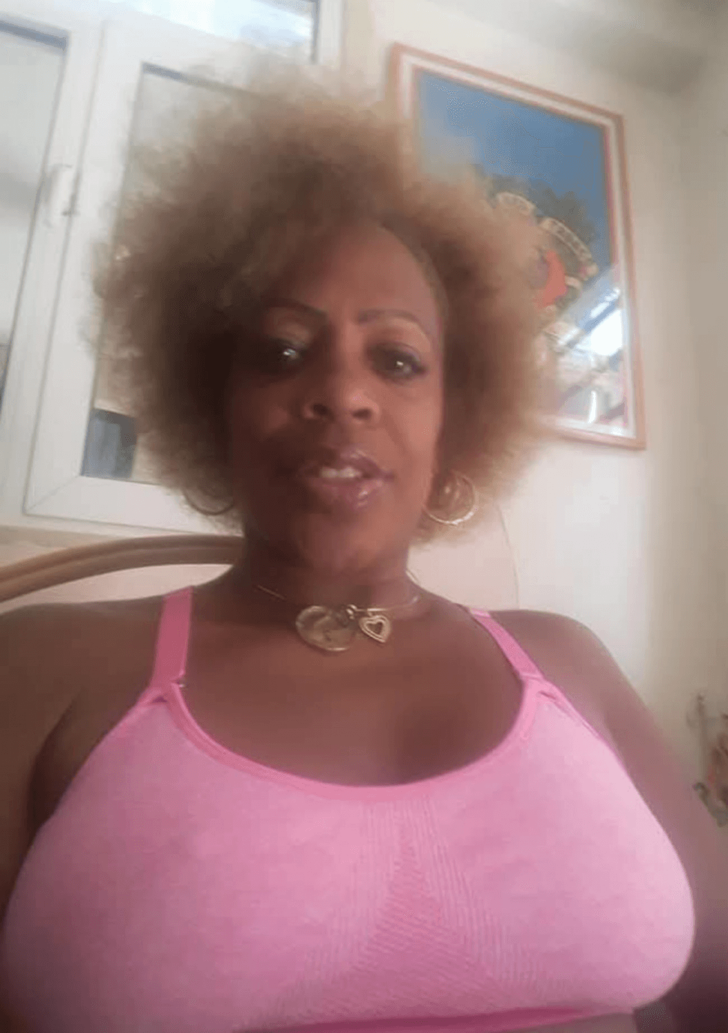 TANIA REYES ROMERO PROSTITUTA CUBANA DE LAS MAS CARAS DE LA ISLA  PERO MUY RECOMENDADA MAMA MUY RICO