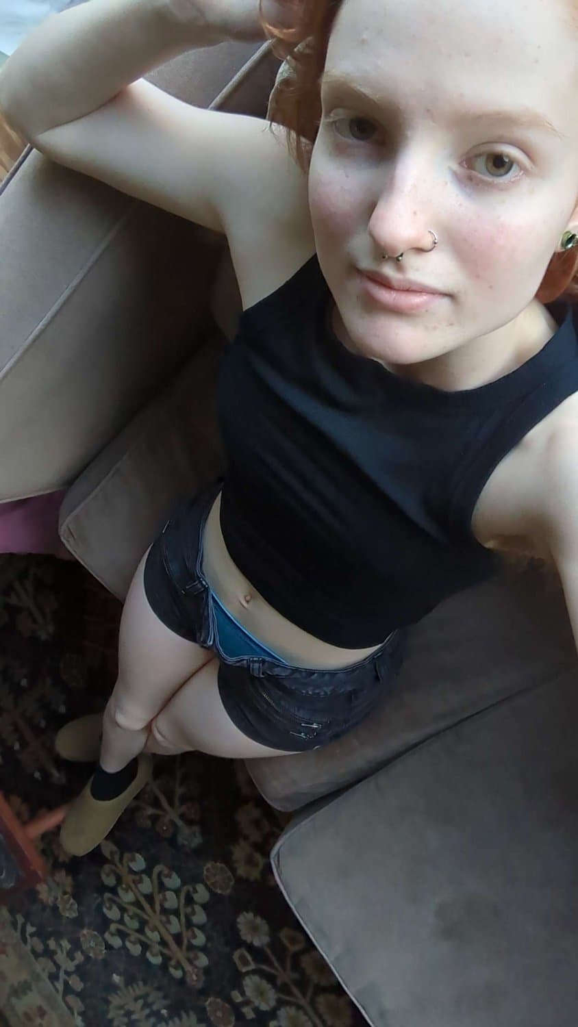 OMG - Kell his GF is a total exhibitionist!!!