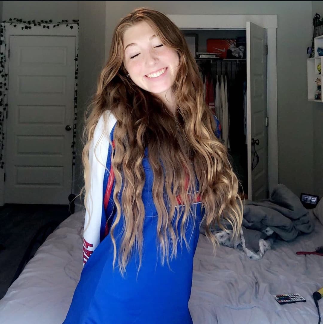 Teen Slut Hailey- Best Bubble Butt You’ve Ever Seen