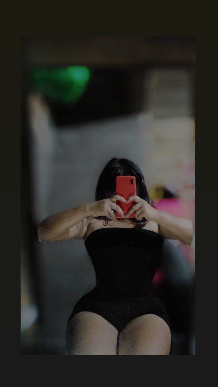 MEXICANA NALGONA, los que compartan les enviare su nombre y sus redes en mensaje???