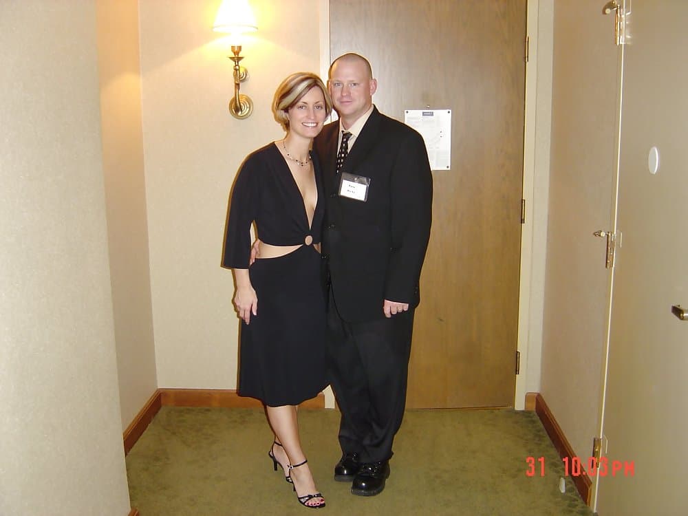 Becky & Pete love to Swing and Party