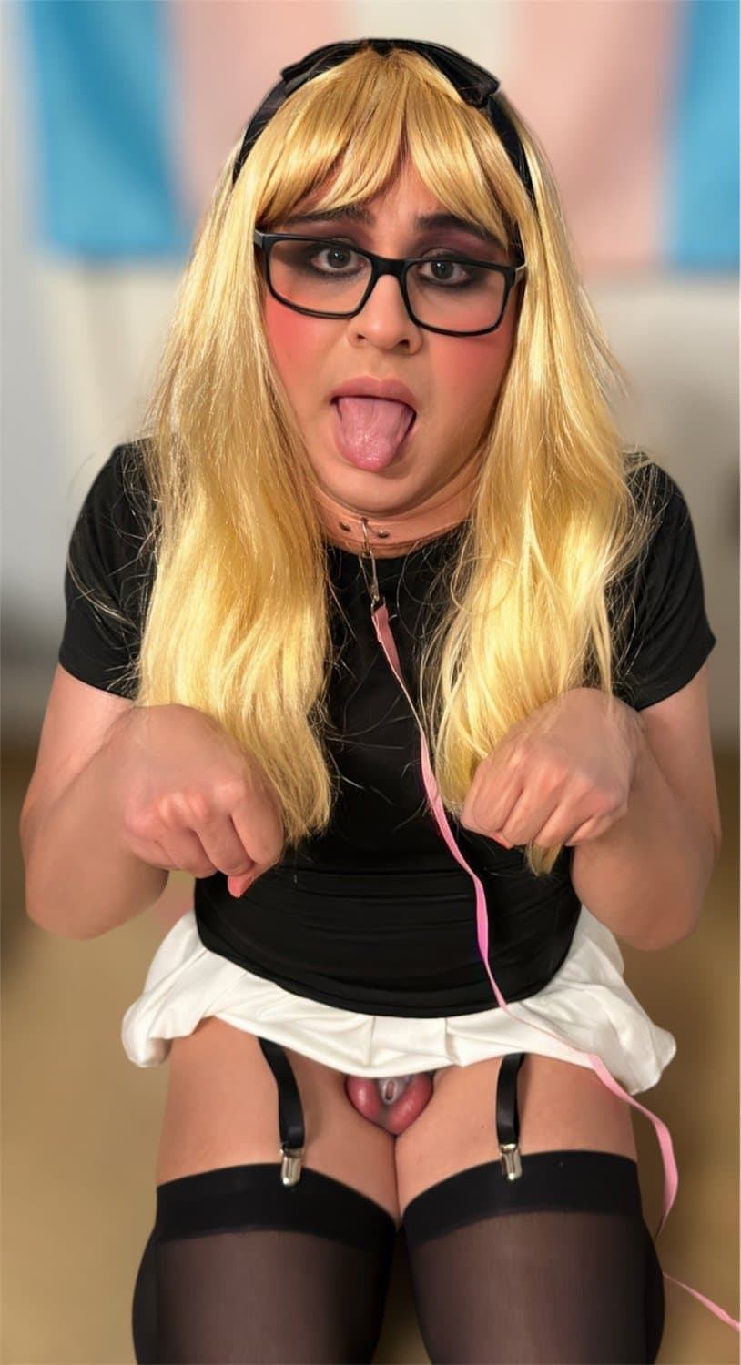 Loni is a free use sissy slut