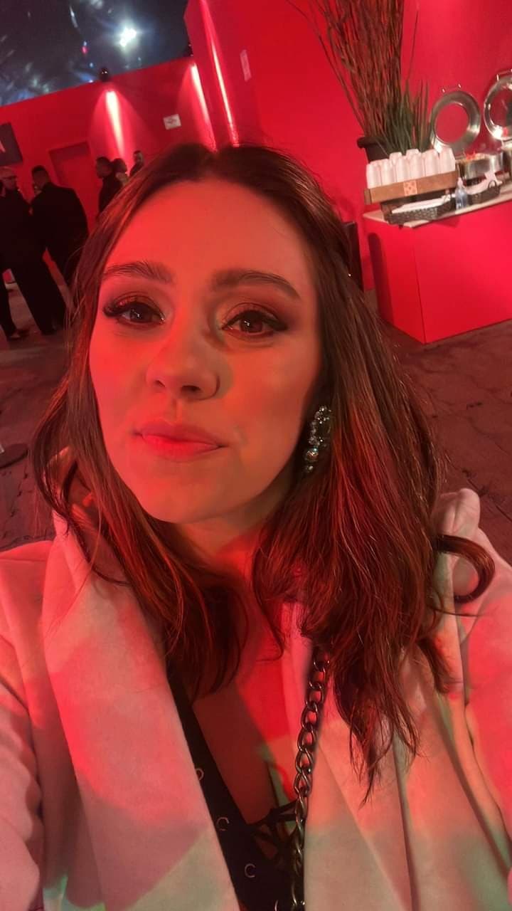 Alguém pra Goz4r Pra minha Put@ ???