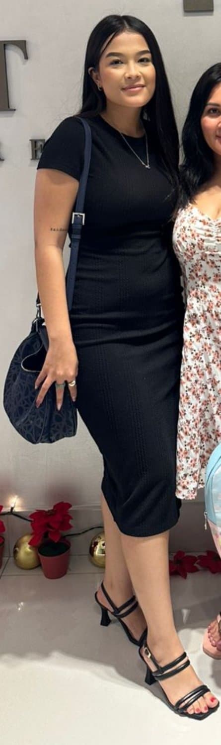 My sluts, Pau, Sammy and Krista, I love their tits and feet, I will cum on their pretty faces