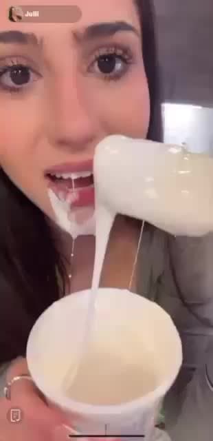 Cute Tiktok slut loves cum she live on Tiktok Right now