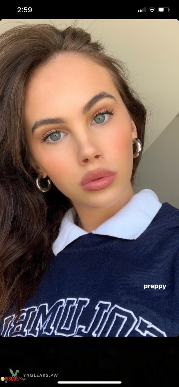 Ⓛⓔⓐⓚⓔⓓ - Kirra W