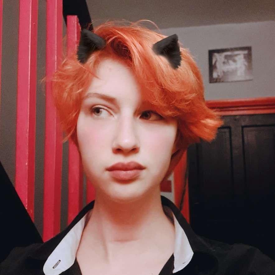 Cutie Kendra showing off a bit