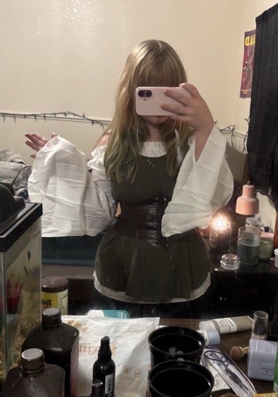 Lonely white girl needs some real dick