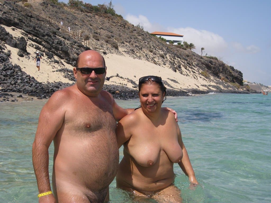 Click to view full size Paula, Brazilian Nudist