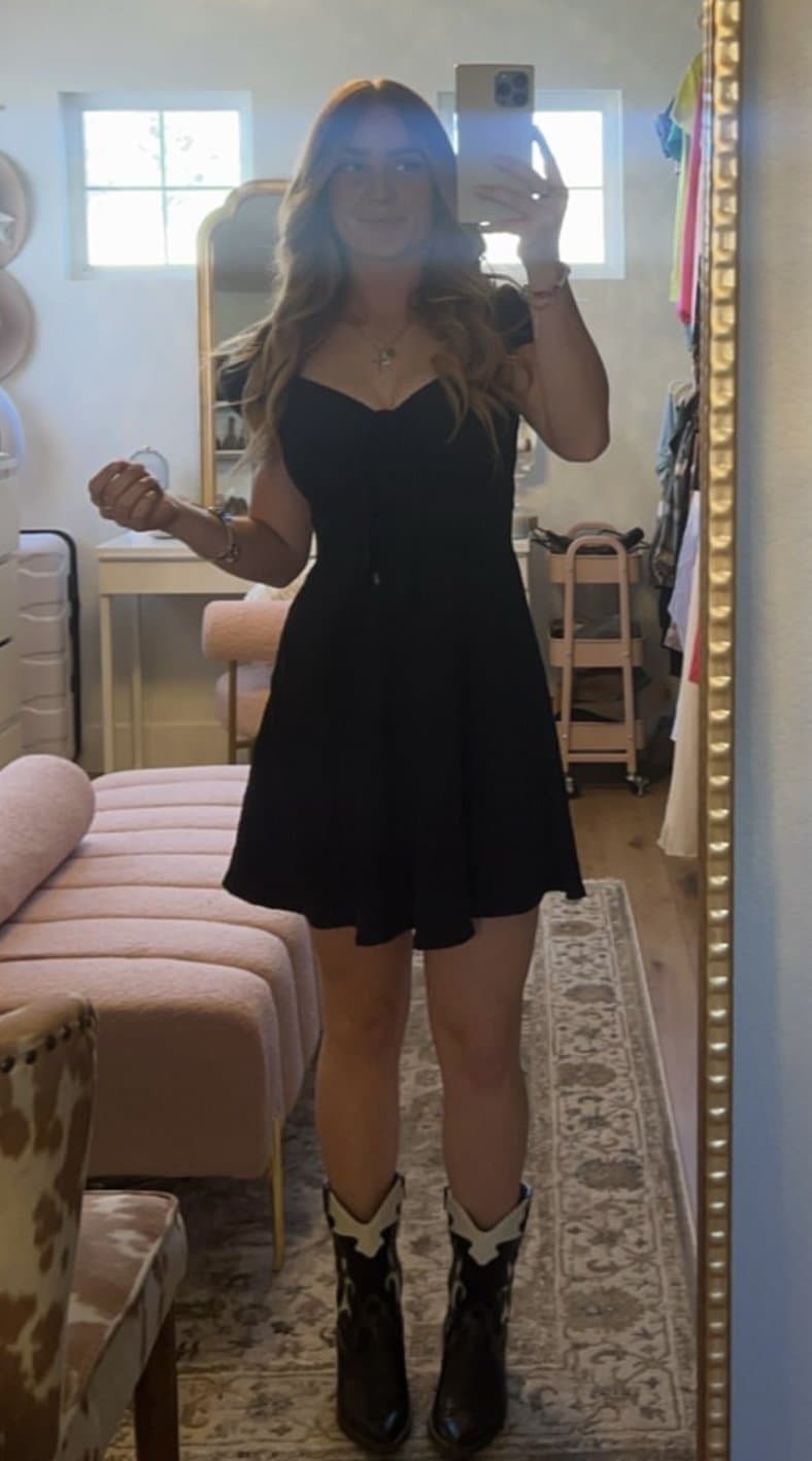 Click to view full size Nice Christian girl is built to be a ball draining slut