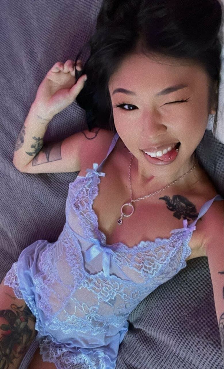 Skyy Asian tatted hotbabe gone wild Leaks