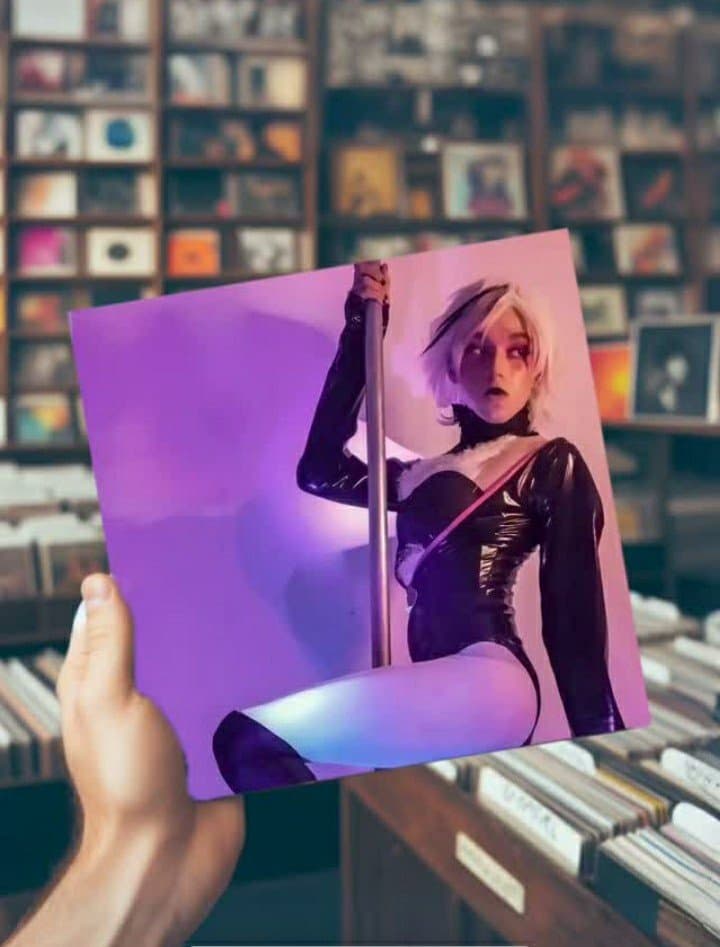 Instagram: Rapha.cos