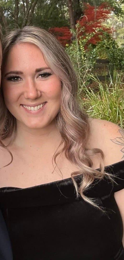 Big tit wife loves to play and show off