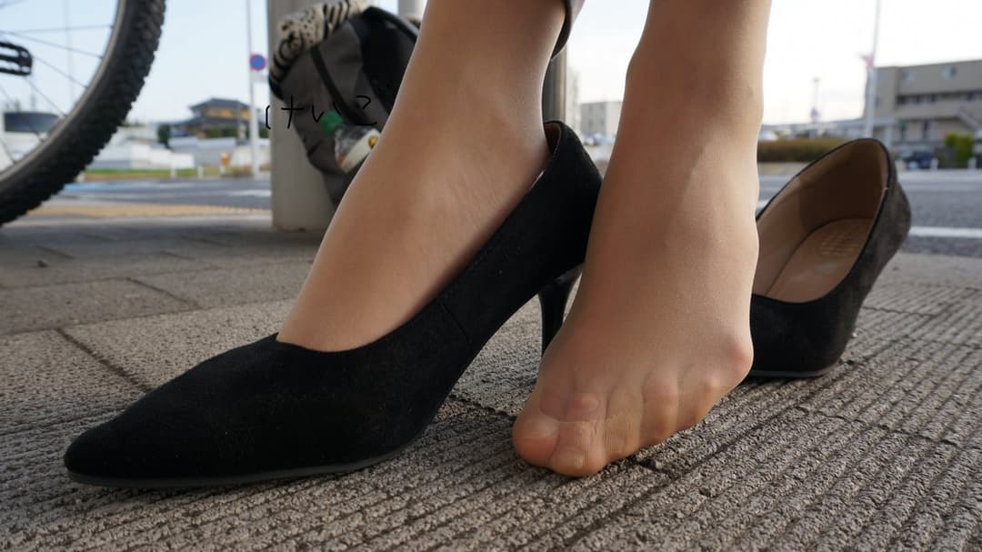 Cock & cum into asian shoes