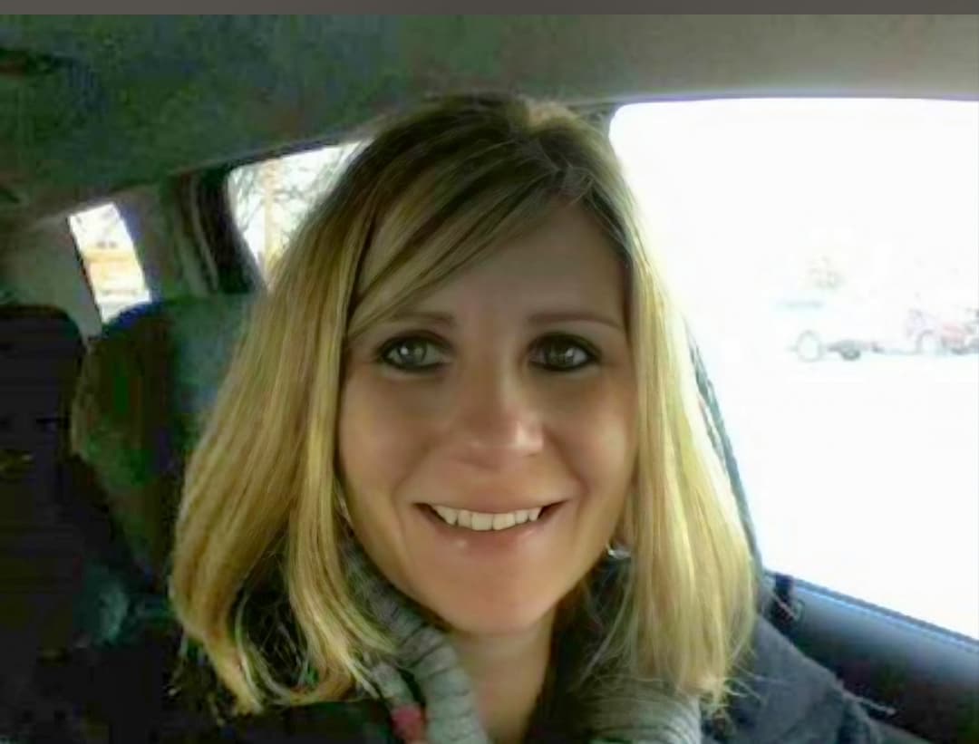 Tanja, regular mom by day, hogtied bondage slut by night.