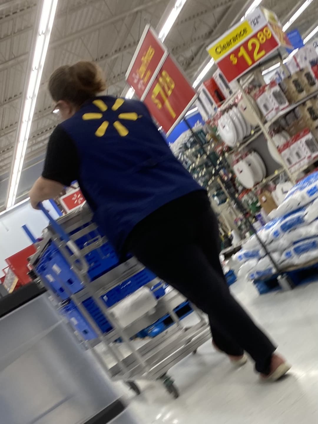 Thick Bbw Pawg Walmart Worker Creeps