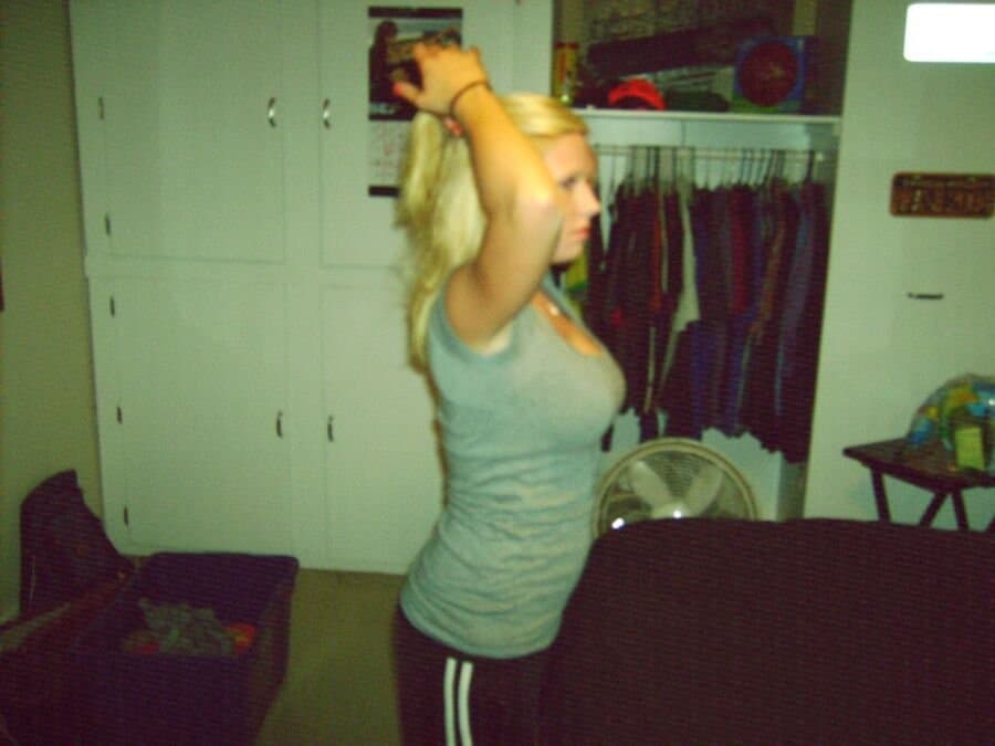 Click to view full size Webslut renowned Stacie R., forever wank fodder on the ?..??