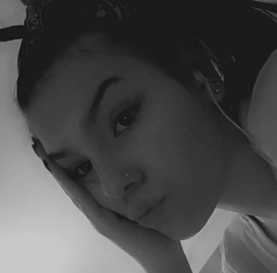 Beautiful slut Jill, 19, begged me to share her, Kik tongoloman to share yours