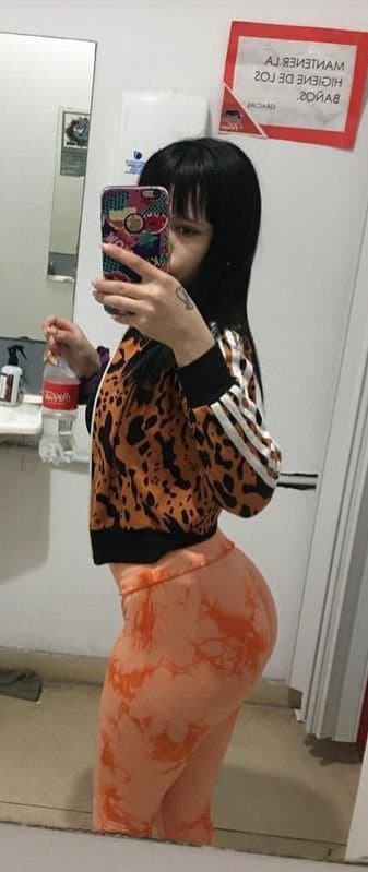 Tremenda B3b0t@!! ??? Quien consigue algo de ella?