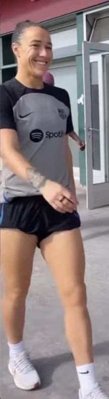 Click to view full size Lucy Bronze