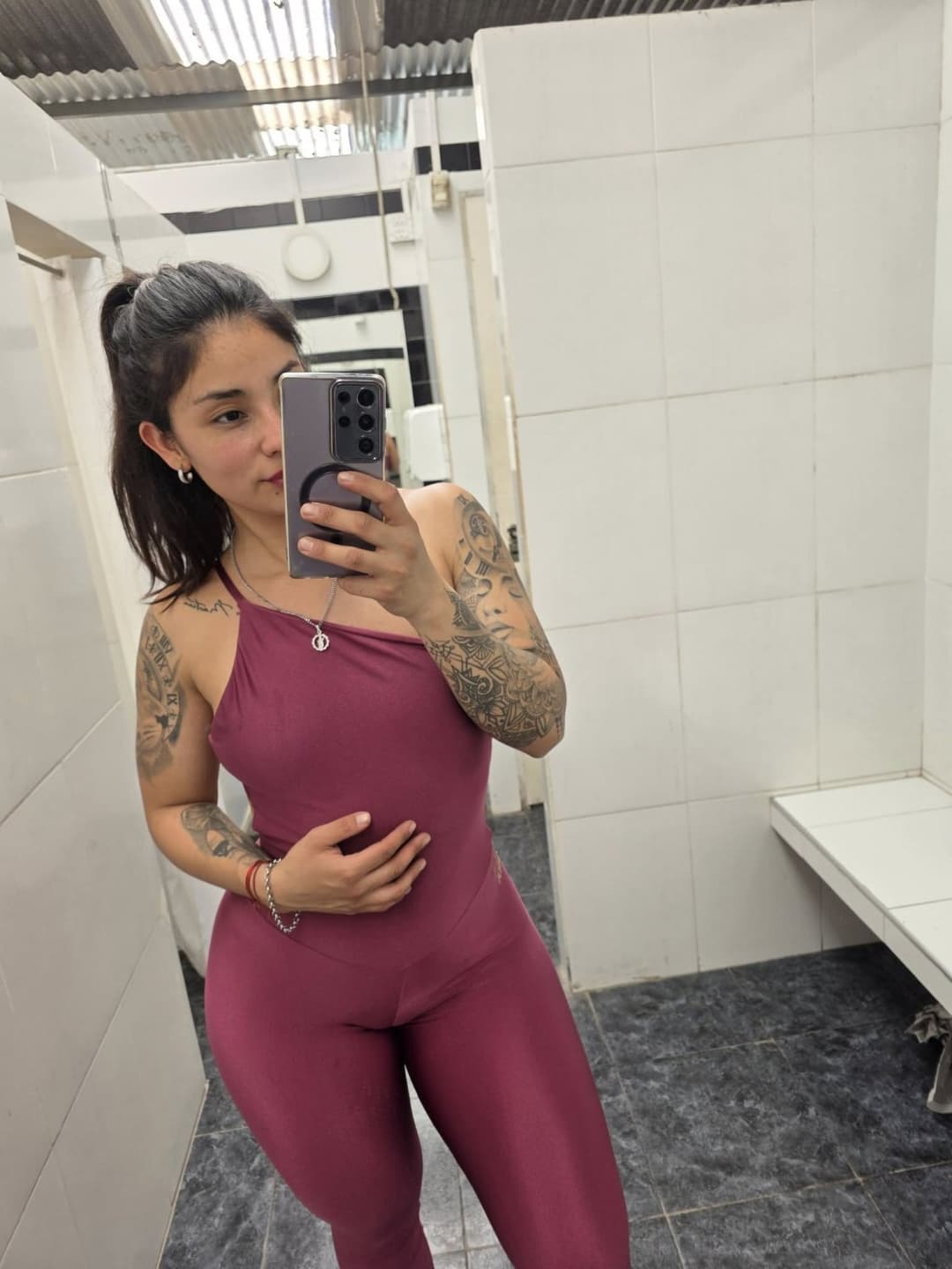 Culona Argentina/Big Thick Ass Argentina -- (NoNude/Soft)