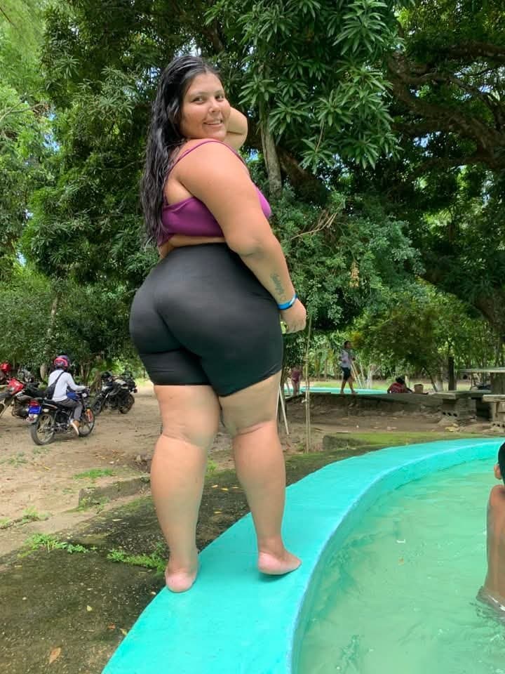 BIG THICK BOOTY LATINA BBW