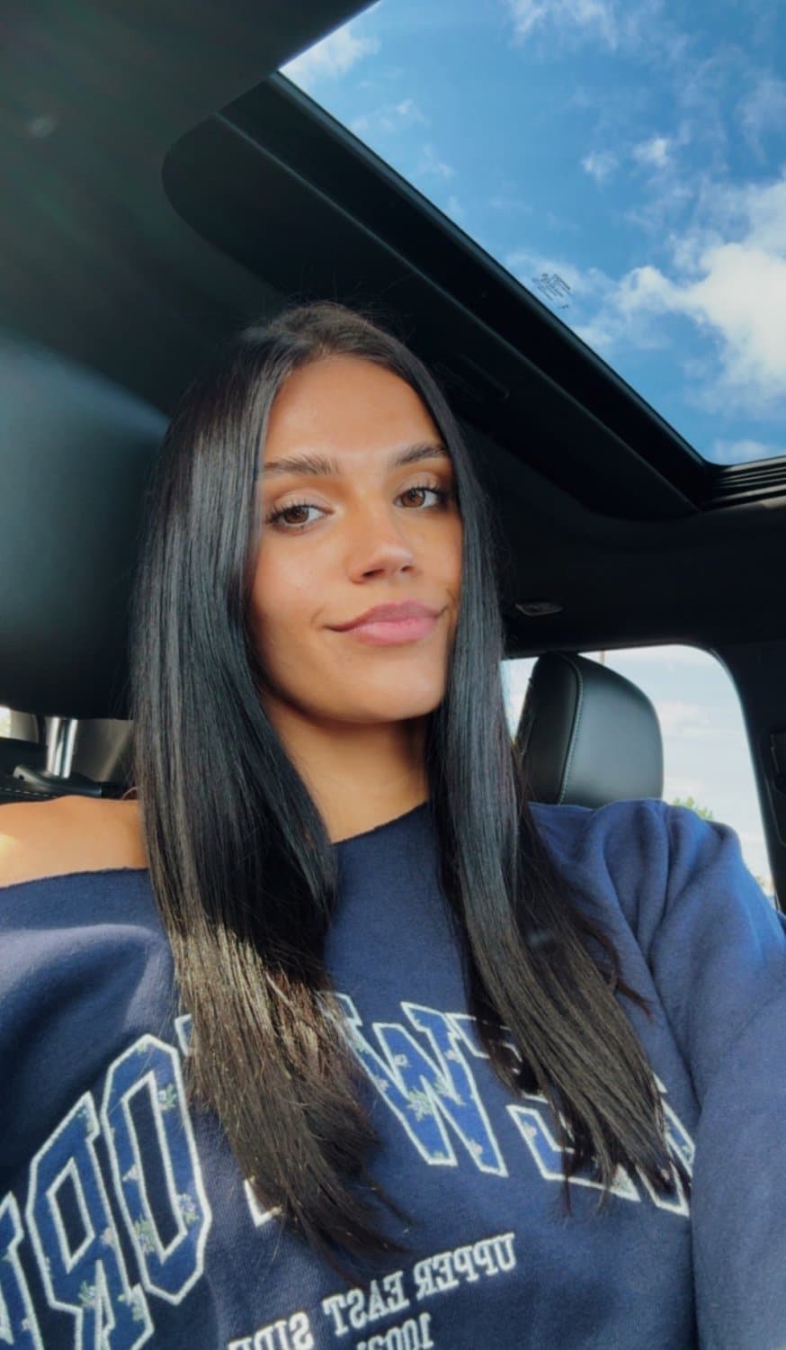 irls snaps and tiktok’s like and comment for more dm to see more and trib