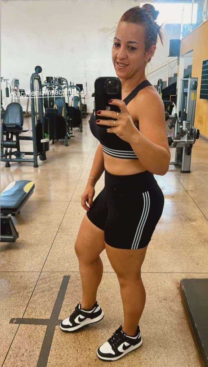 personal trainer casada deve cornear o marido ???