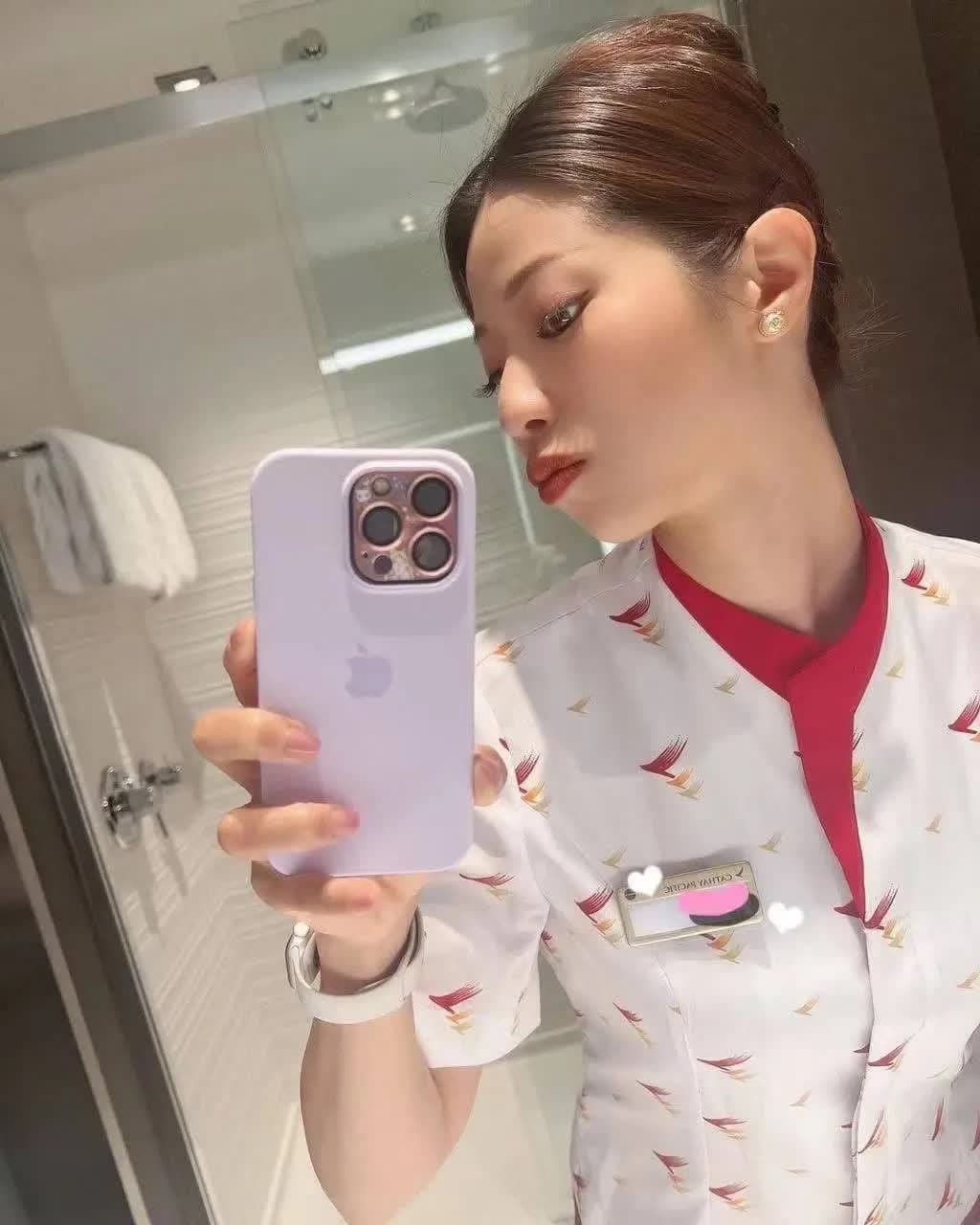 Real asian flight attendant cheating at the hotel during her layover