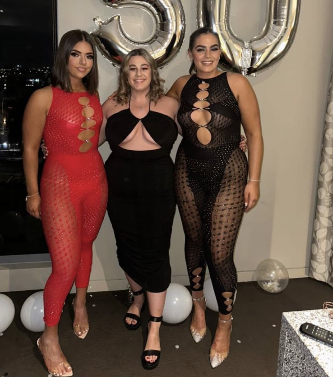 Aussie bbw Jamilla is so thick, begging for cum on her big fake tits. Kik fitfunseeker with edits