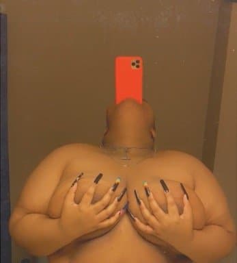 snapchat leak - fat black bbw / ssbbw slut loves showing off