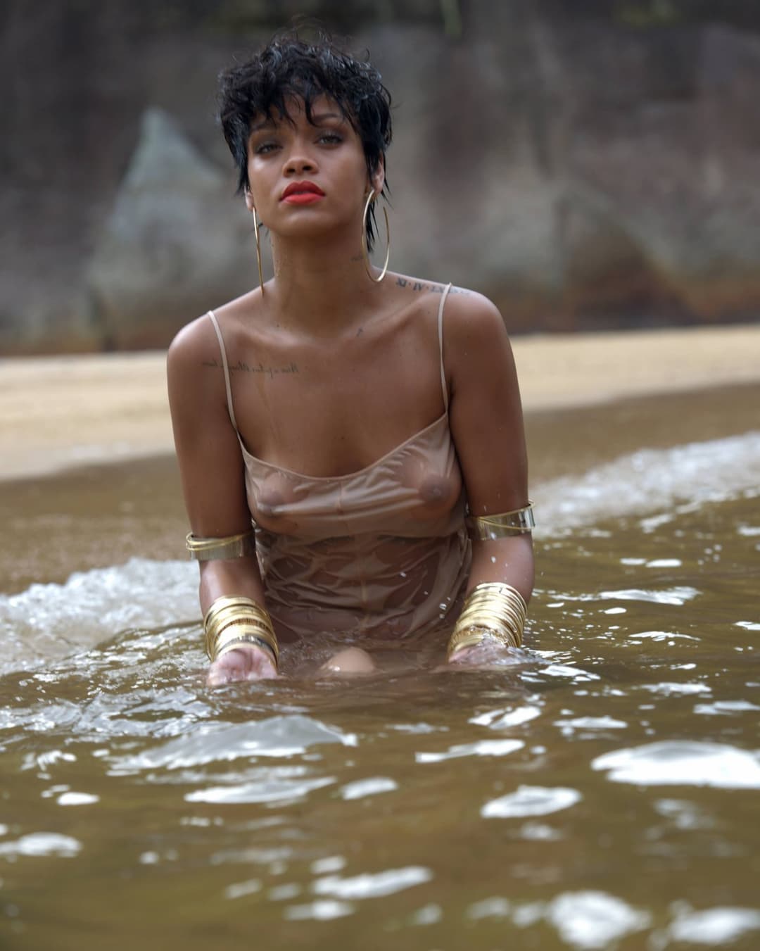 Rihanna - 2014 Vogue Brazil Outtakes v1