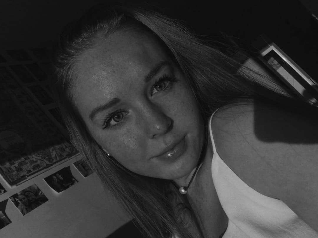 Tight College Slut Kerry