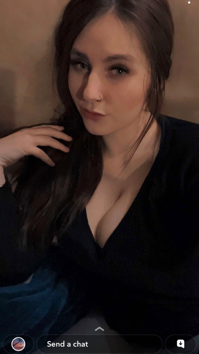 Send me any pictures you want me to print and cum on I’ll do anyone any age here are some examples