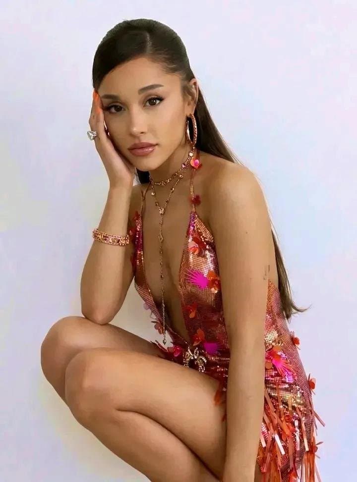 Ariana pretty...Ariana Grande so sexy here !!!