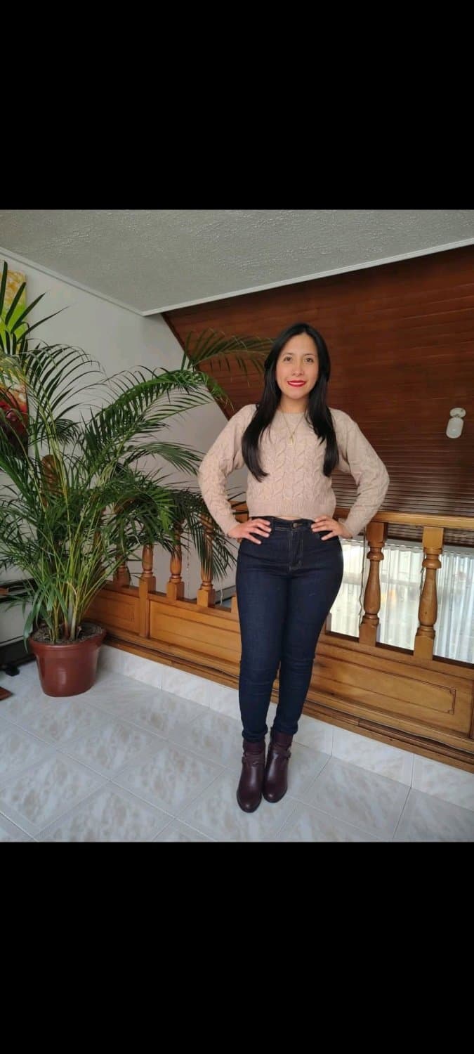 Mamá puta de 32 años disfruta de la doble penetración te gustaría que siga subiendo de ella? Comenta