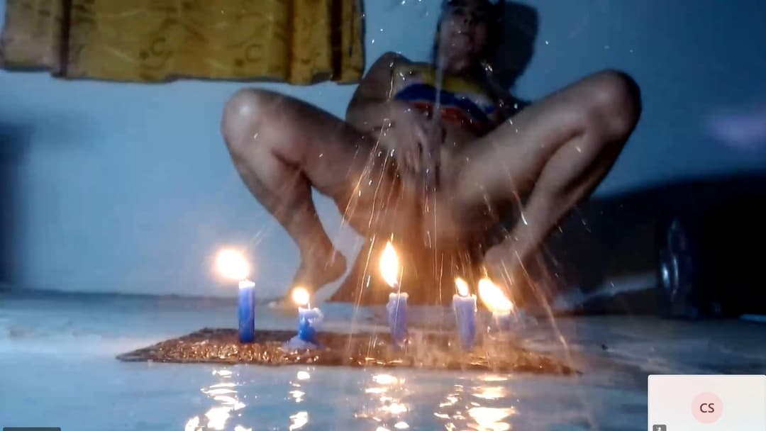 Mighty Candle Squirts Janet